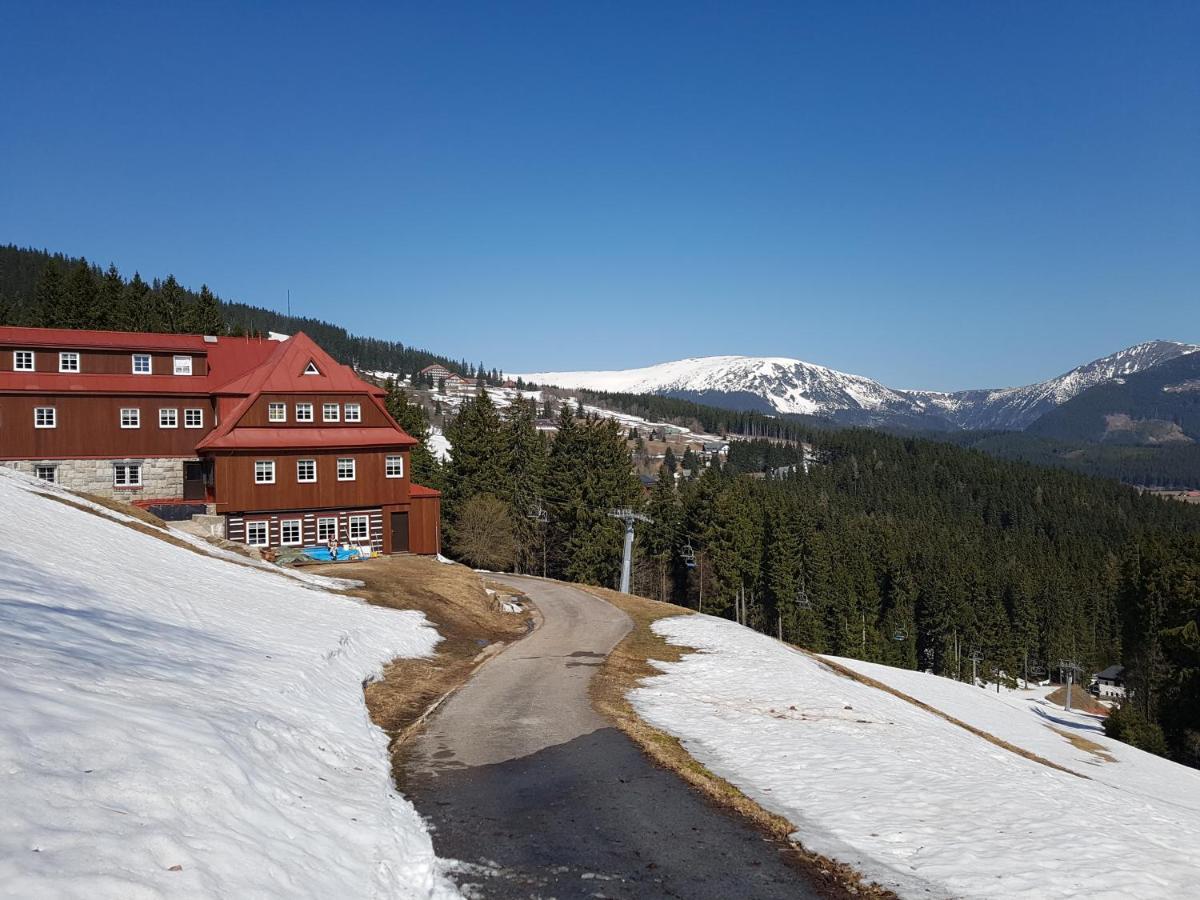 Capkova Chata Hotel Pec pod Sněžkou Zewnętrze zdjęcie